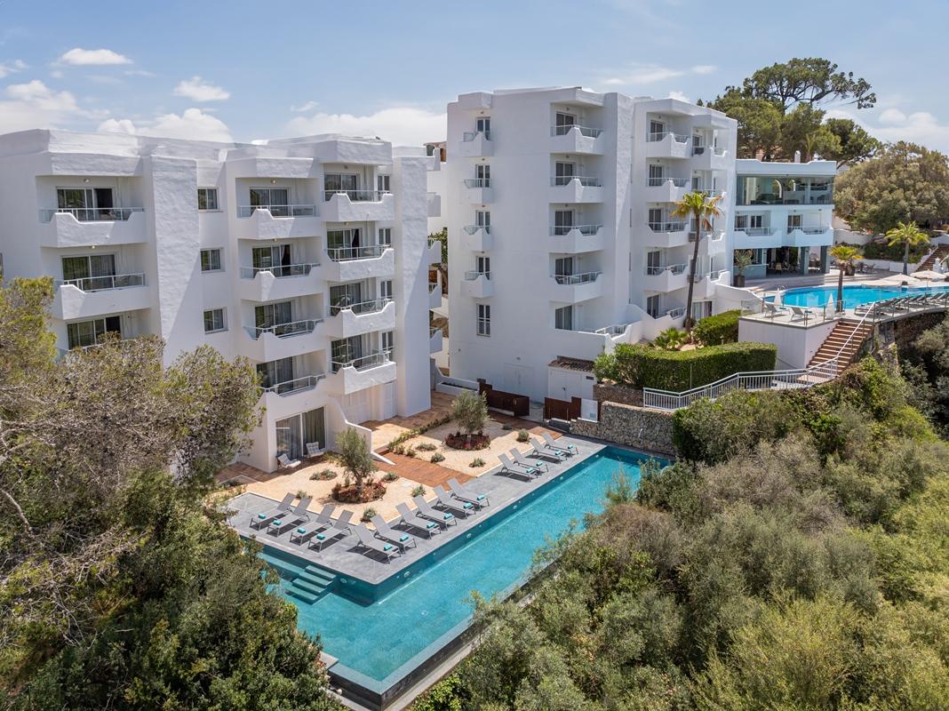 Apartamentos Ferrera Beach กาลาดอร์ ภายนอก รูปภาพ